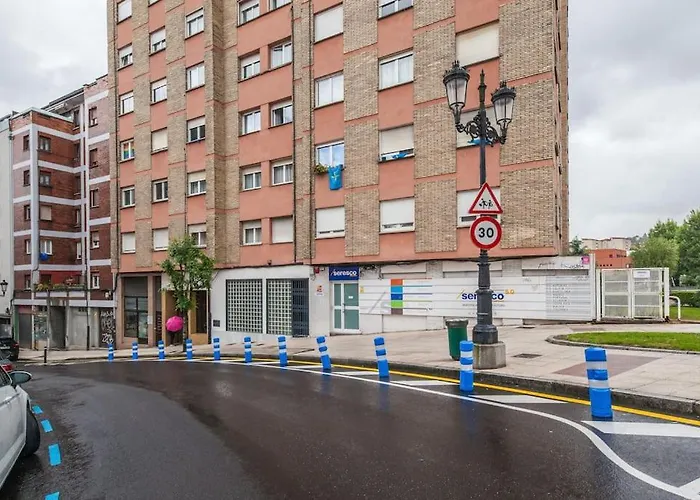 Modern Apartment In Oviedo With Views